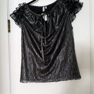 Robbi & Nikki Ruffled Shirt